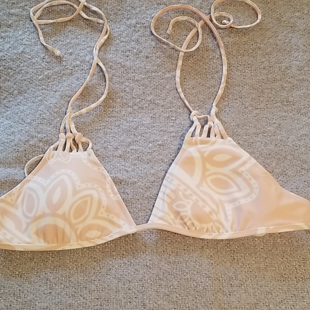 Bikini top